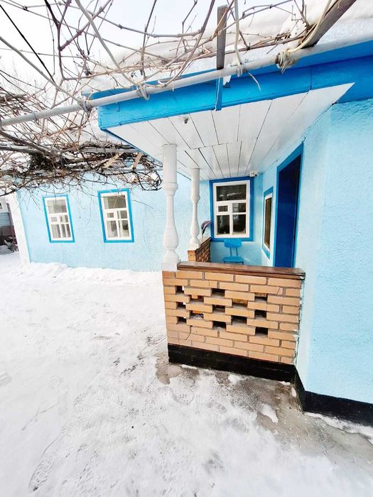 ПРодам дом 4 комнаты 10соток