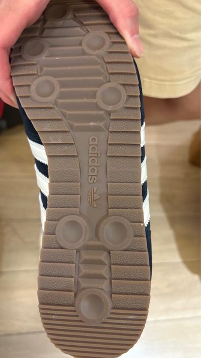 Кроссовки Adidas, Puma