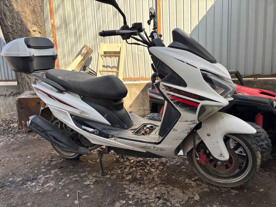 Продам мопед макси 150 куб