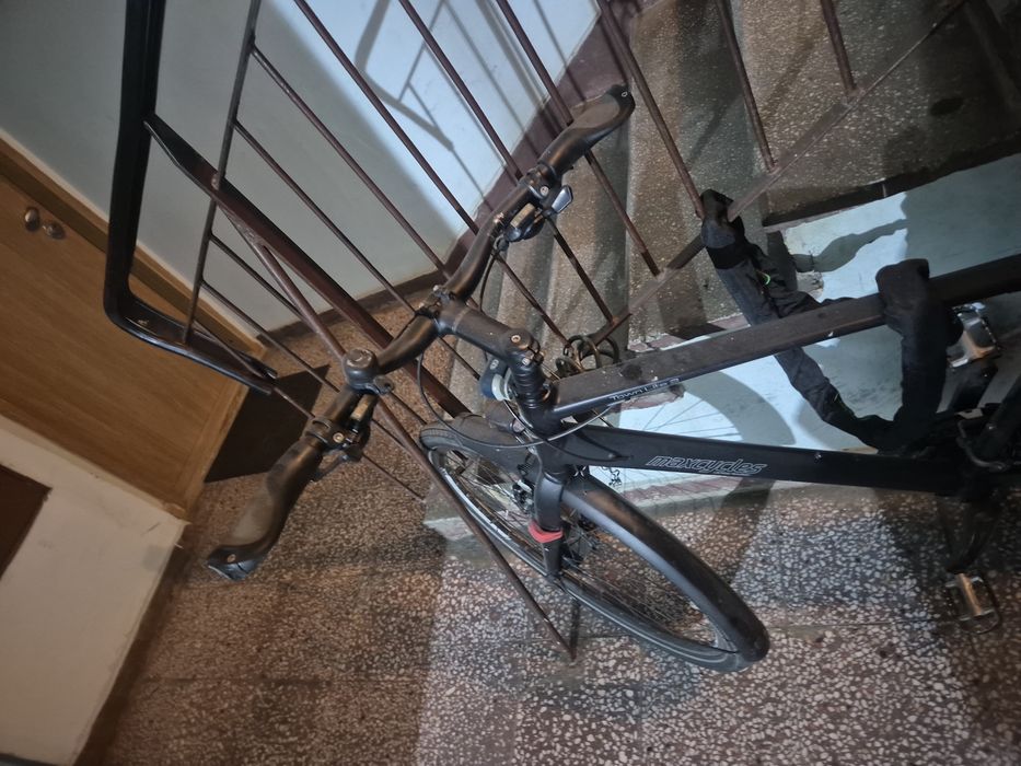 Bicicleta de vânzare