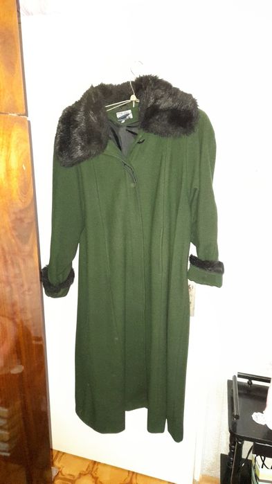 Дамско дълго палто