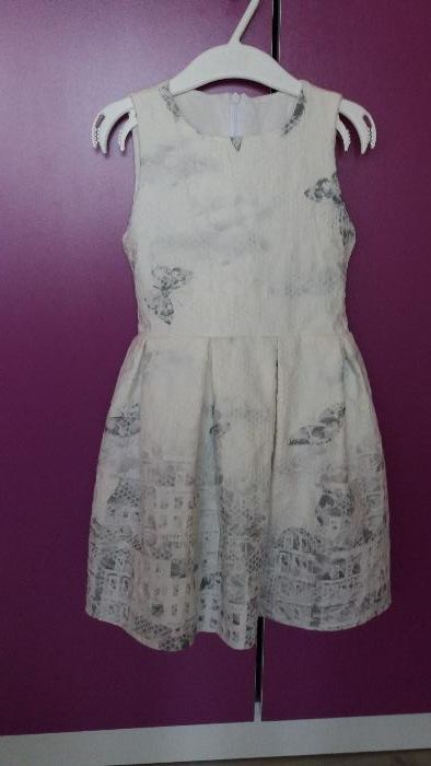 детска рокля  размер 98см.