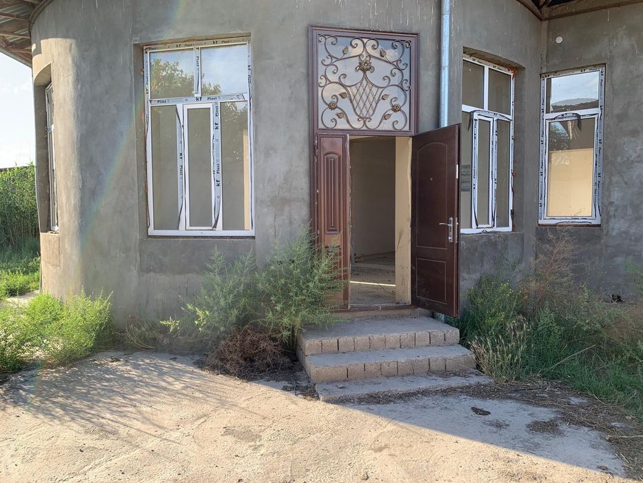 Участок с домом 8 соток. Торг уместен