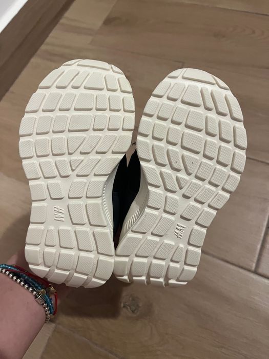 Adidasi copii h&m