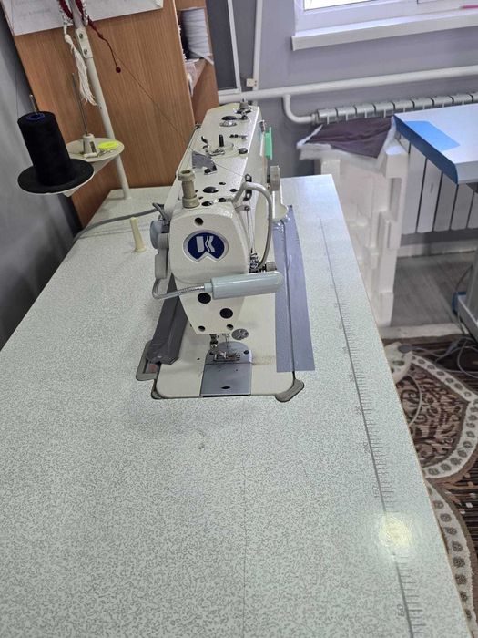 Швейная машинка JACK