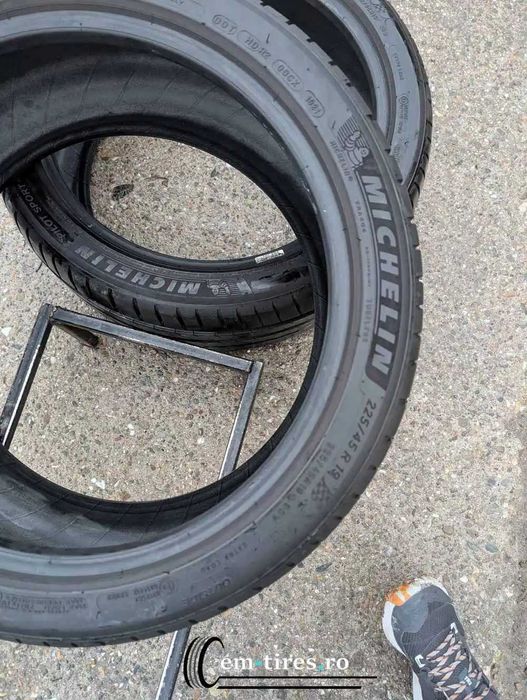 SET 2 Anvelope Vara 225/45 R19 MICHELIN Pilot Sport 4 96W