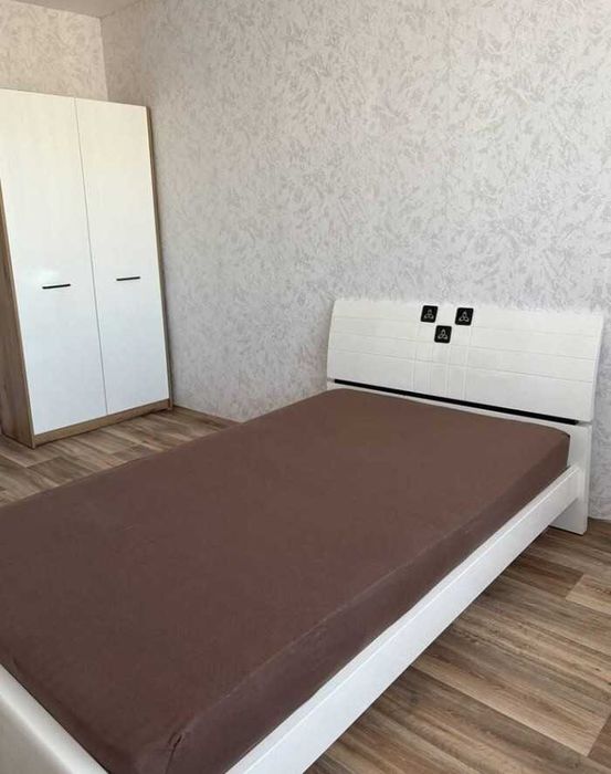 Дава се под наем Тристаен апартамент в Бургас, Славейков - 75 кв.м за 459 € - Снимка #3