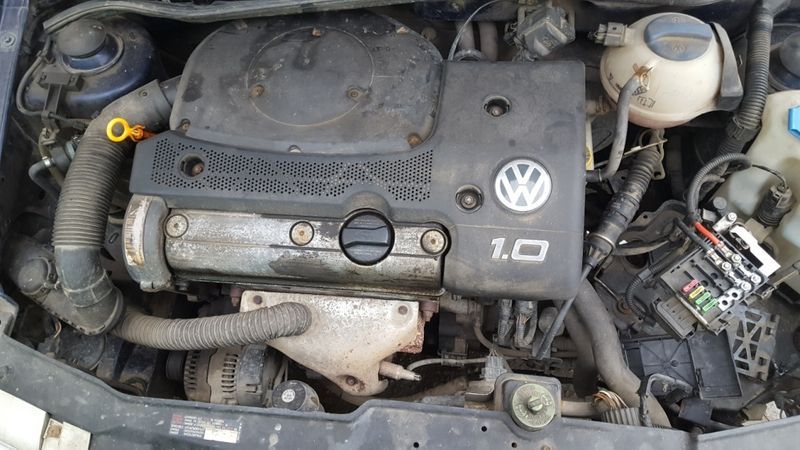 Dezmembram Volkswagen Polo