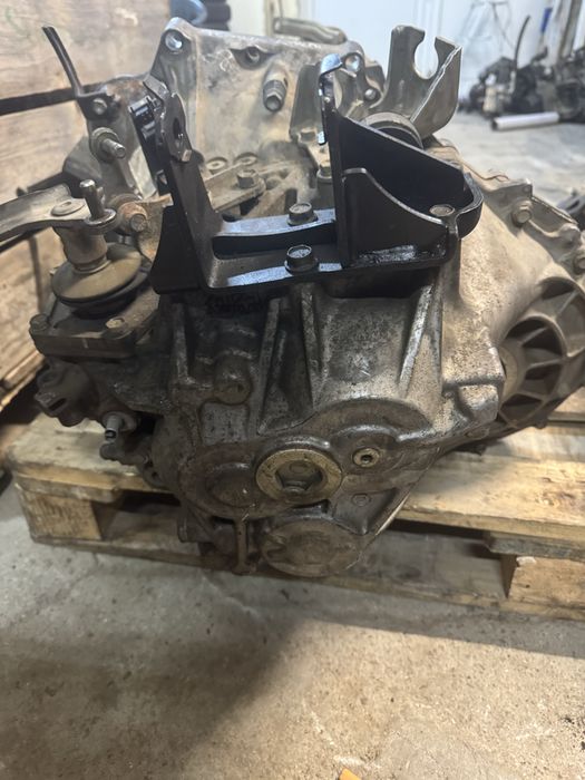 Скоростна кутия Тойота Корола Версо 2.2 d Toyota Corolla Verso 2,2