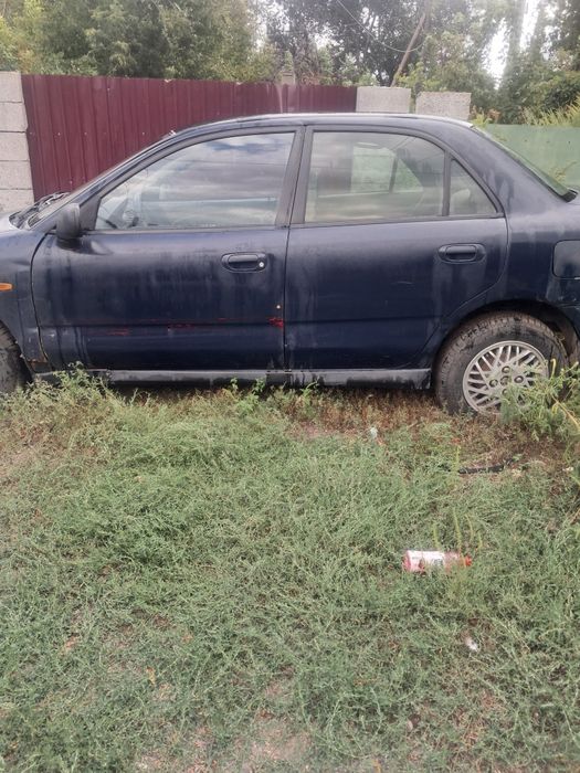 Продам машину Митсубиси Каризма