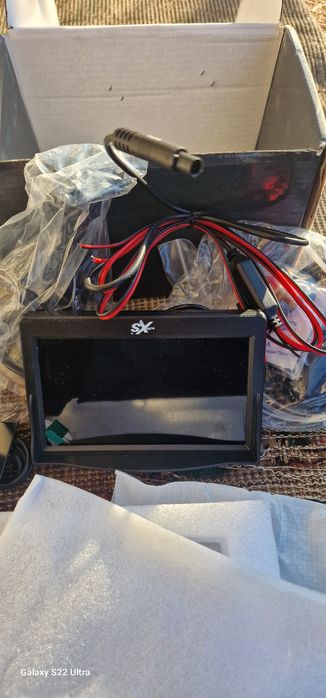 Camera  marșarier cu monitor