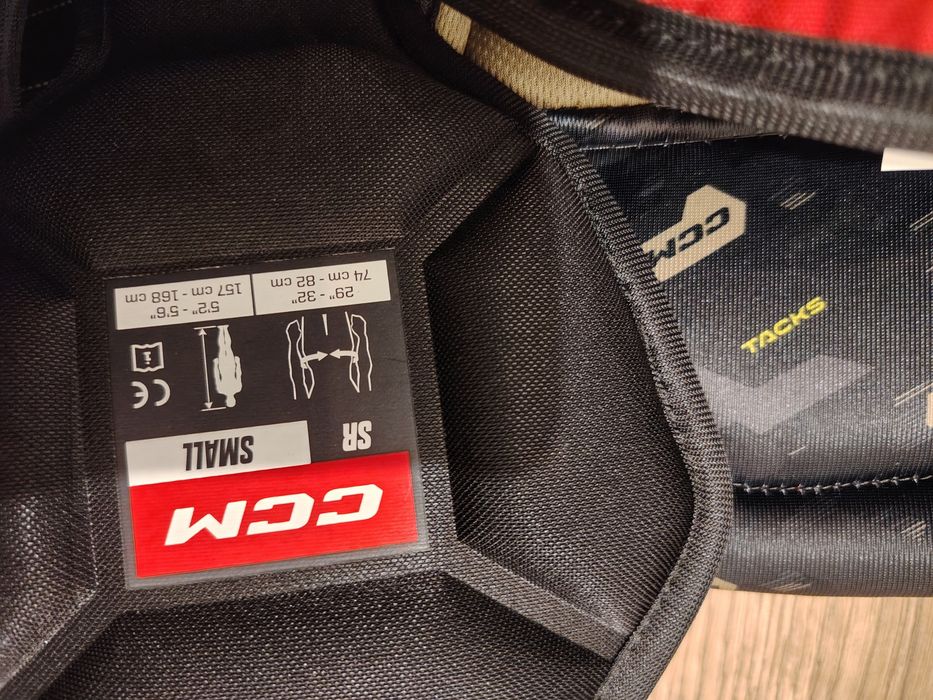 Pantaloni hochei CCM AS-V PRO
