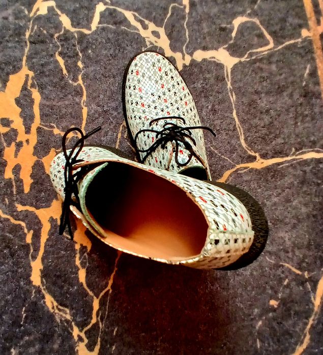 Pantofi damă eleganți!