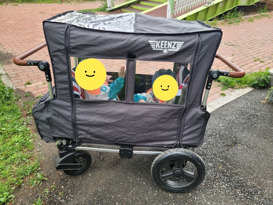 Коляска для двоих детей