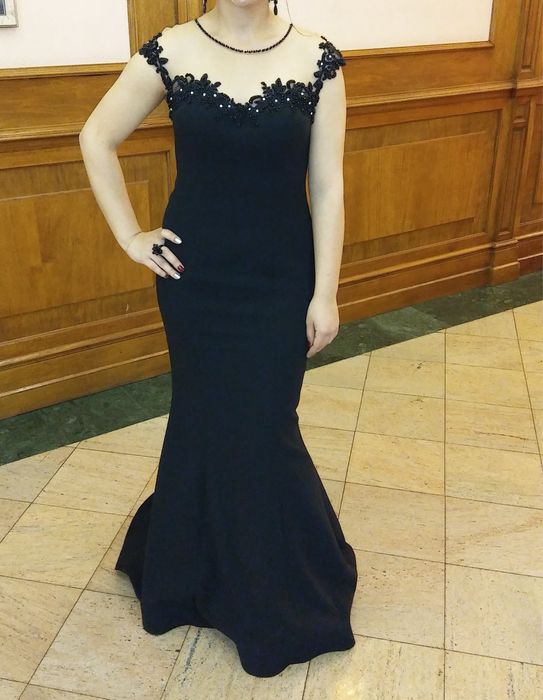 Черна бална  рокля