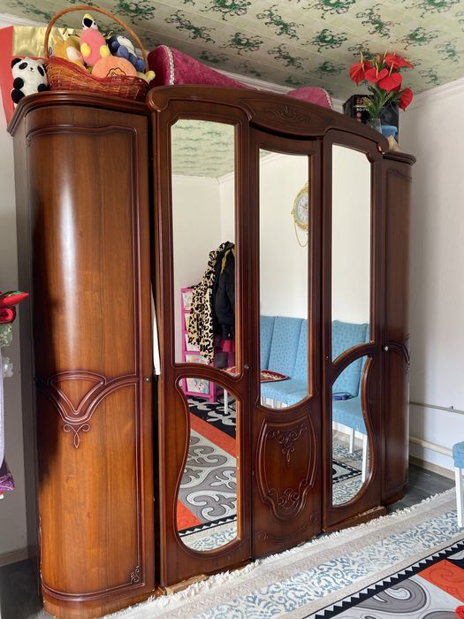 Шкаф сатылады бұзылып тұр