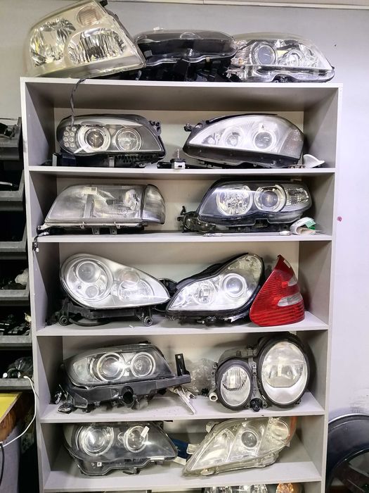 Фары на BMW Mercedes-Benz Оригинал