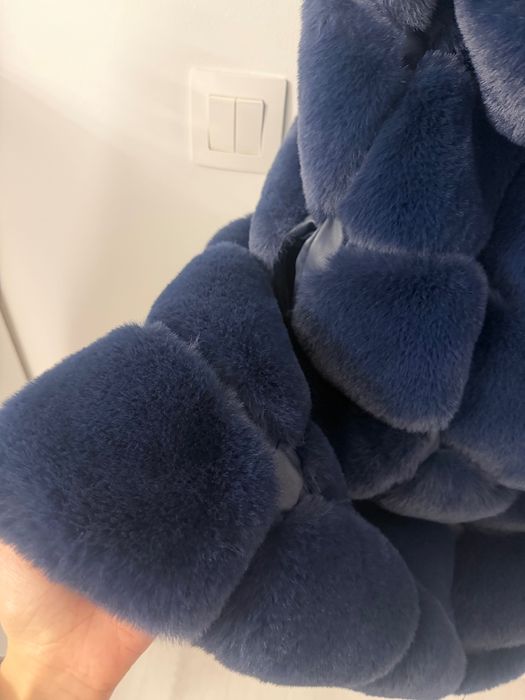 Пухкав дамски син елек