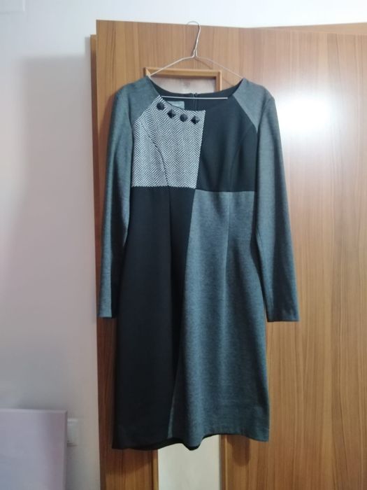 Vând haine de dama și de barbat