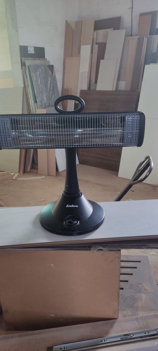 Халогенна отоплителна печка