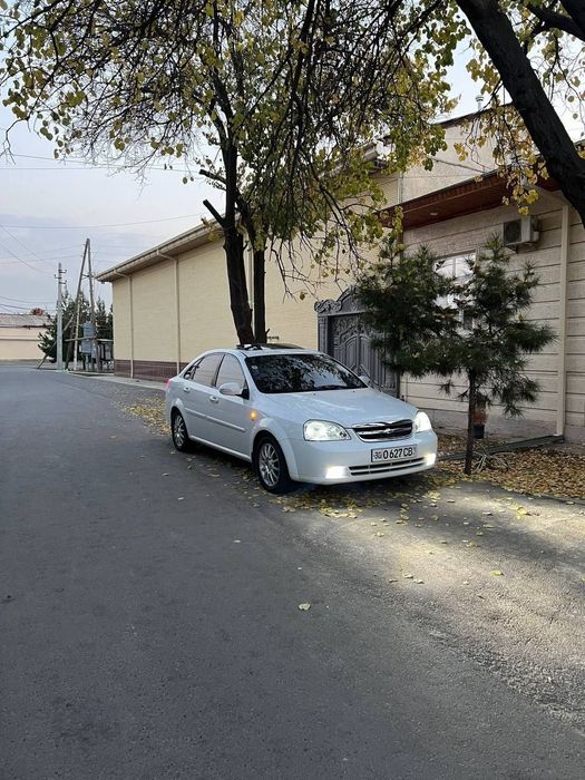 Lasetti 1.8 aftamat