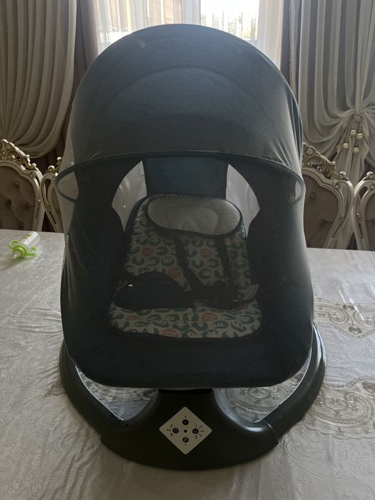 Качелья манеж чезлоног