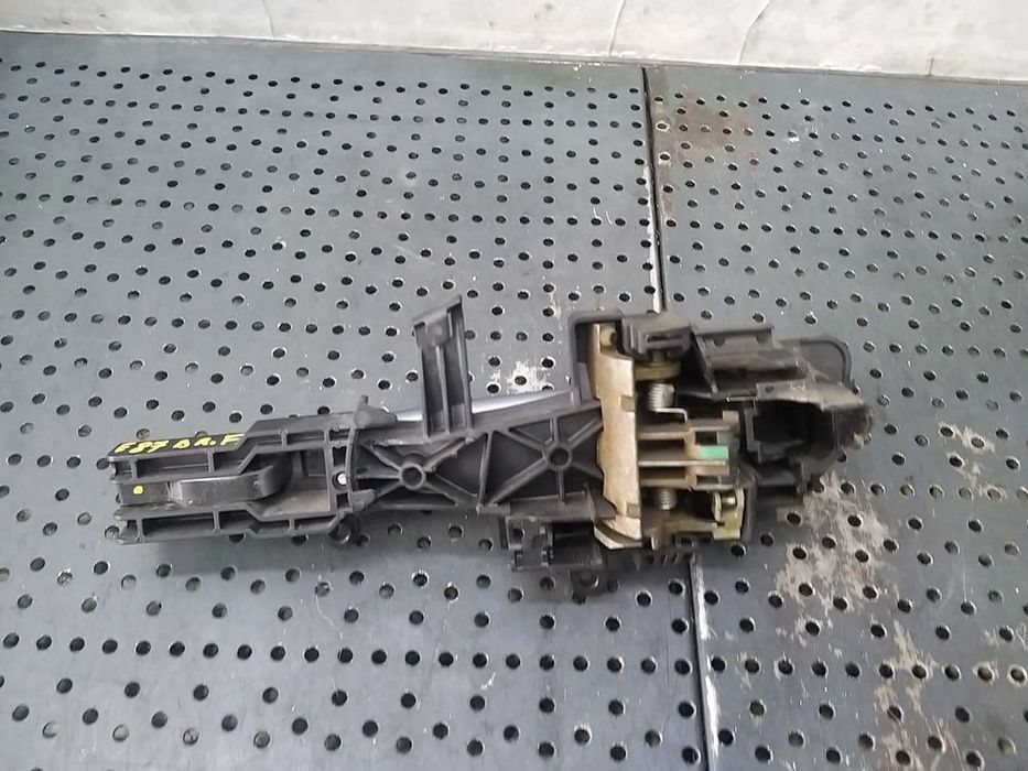 Maner usa dreapta fata bmw seria 1 e87