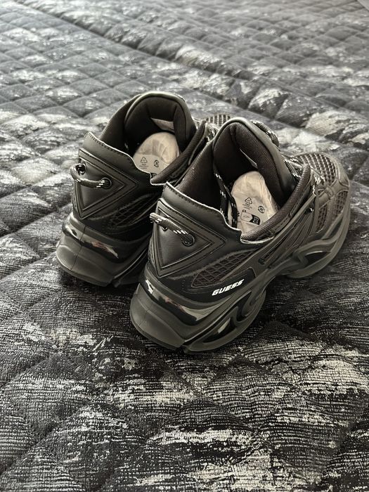 Дамски обувки GUESS