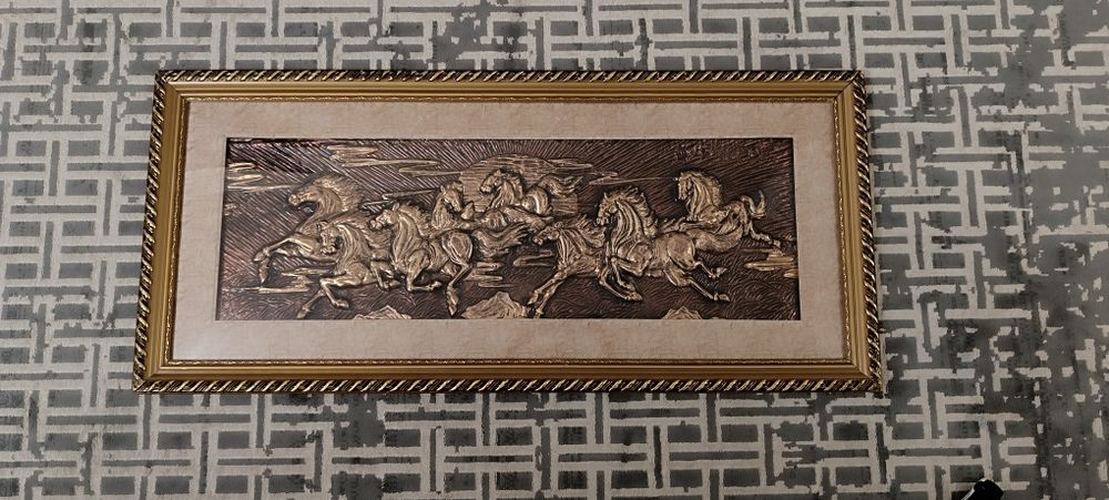 Продам картину , чеканка