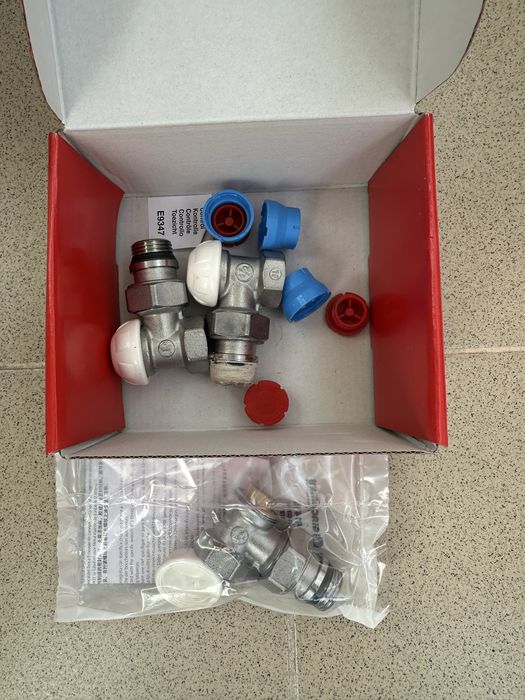 3 buc. robineti coltar retur de 1/2" M, cu racord filetat, serie R14TG