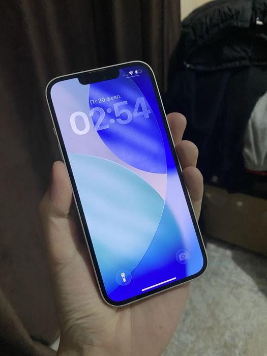 Срочно Iphone 13 128Gb с коробкой
