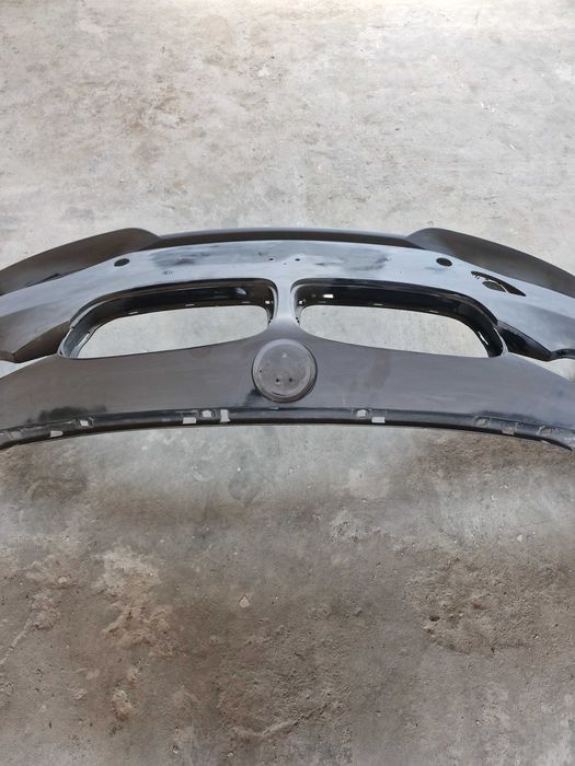 Vand bara fata BMW F30,seria 3,stare foarte buna