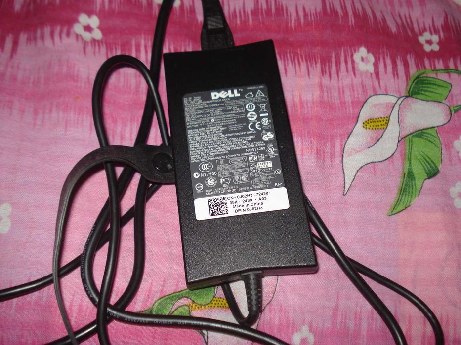 alimentator laptop original dell latitude seria E PA-3E LA90PE1-01