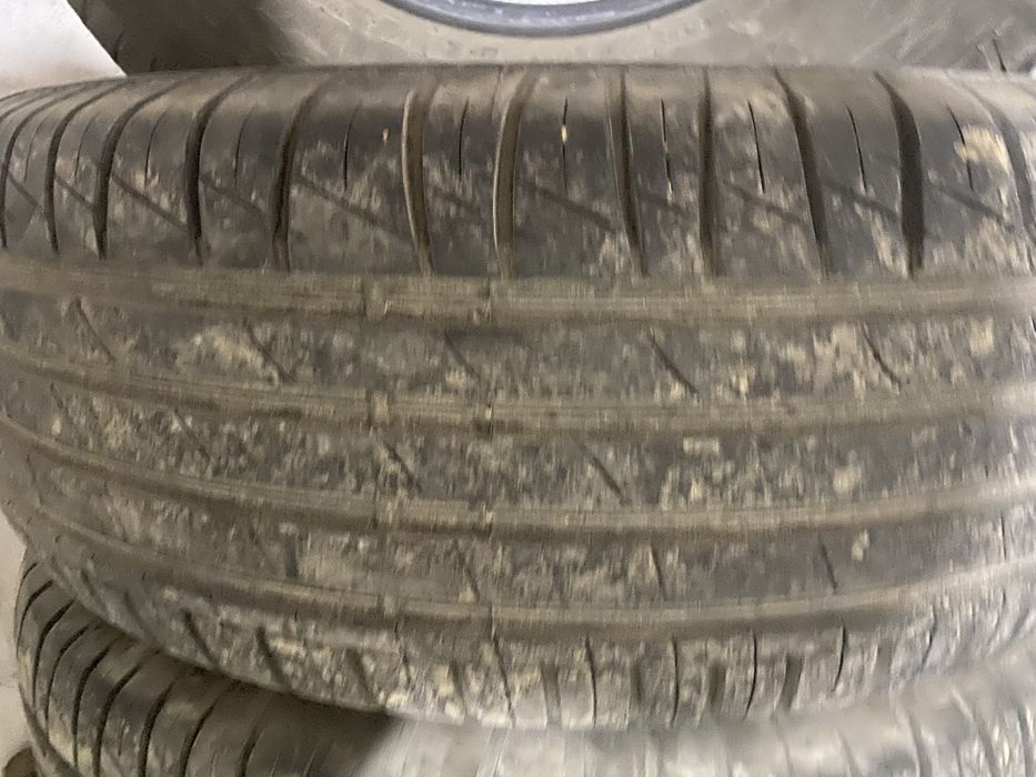 Шины сатылады. Почти новый.