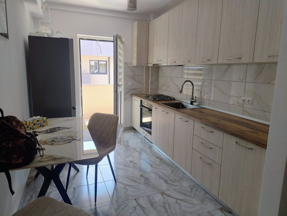 Apartament 2 camere de închiriat