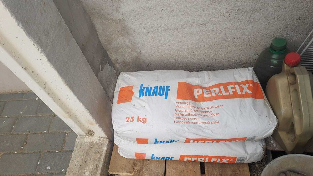 Adeziv Perlfix si glet Ceresit