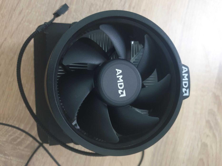 Cooler CPU AMD Ryzen Wraith Stealth