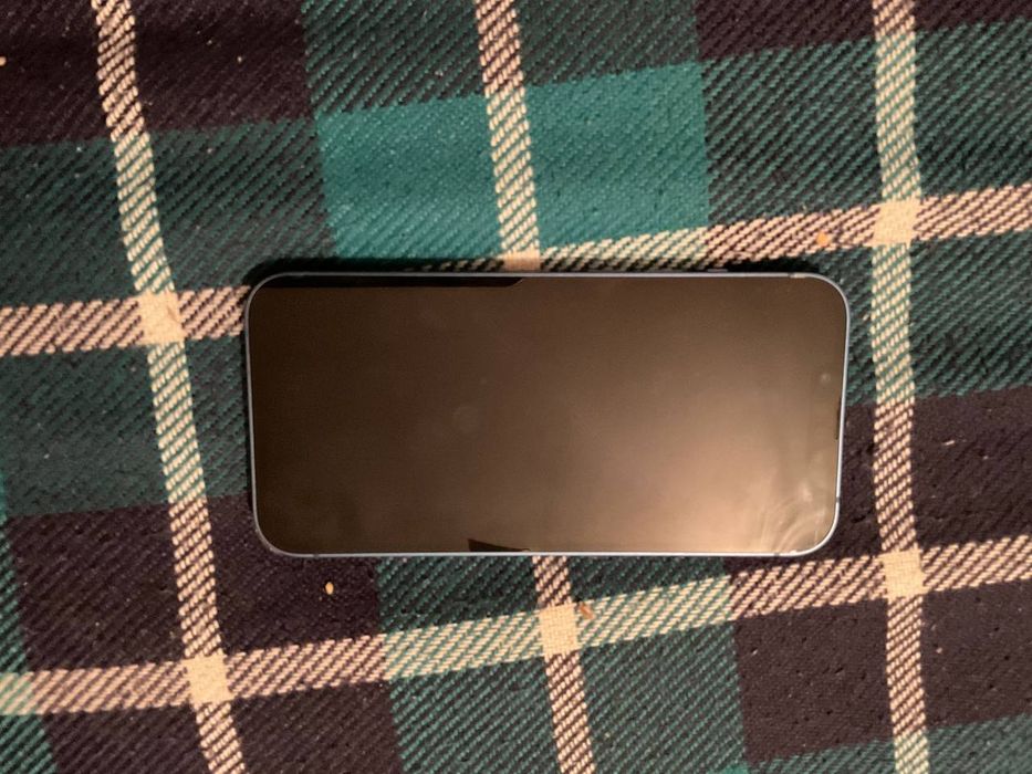 Продам Iphone 13 250к