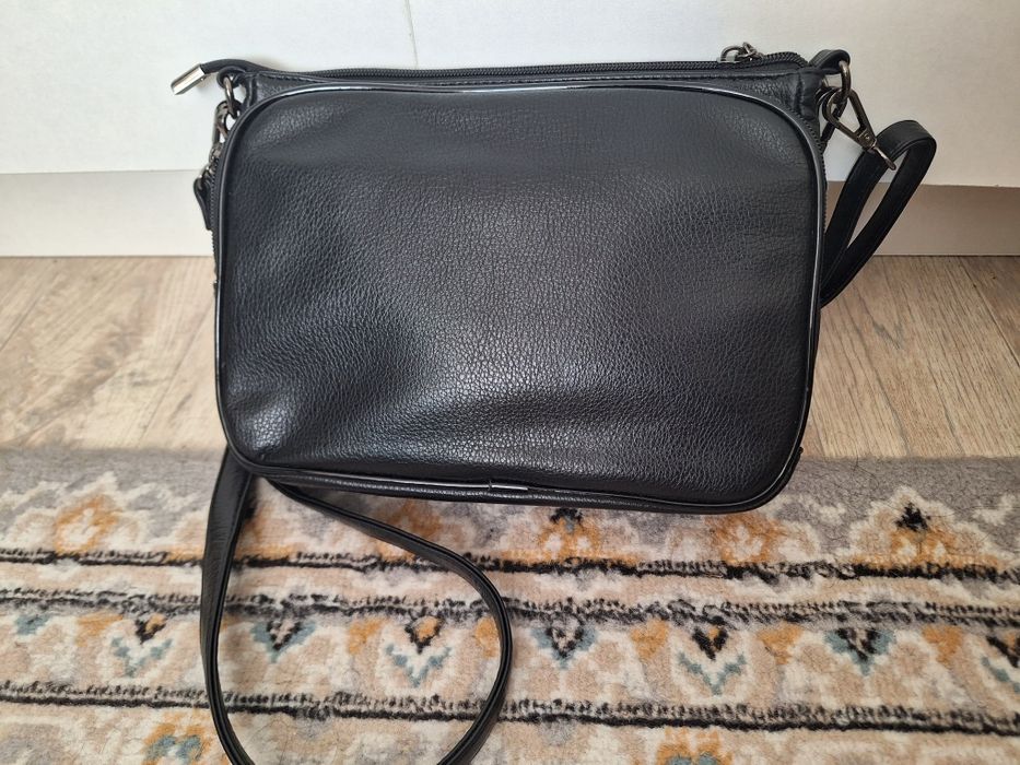 Срочно продам барсетку