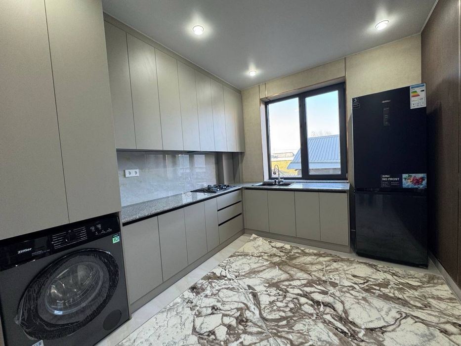 Продается 1 ком. Квартира на 2 этаже площадью 30 кв.м. В Согдиане