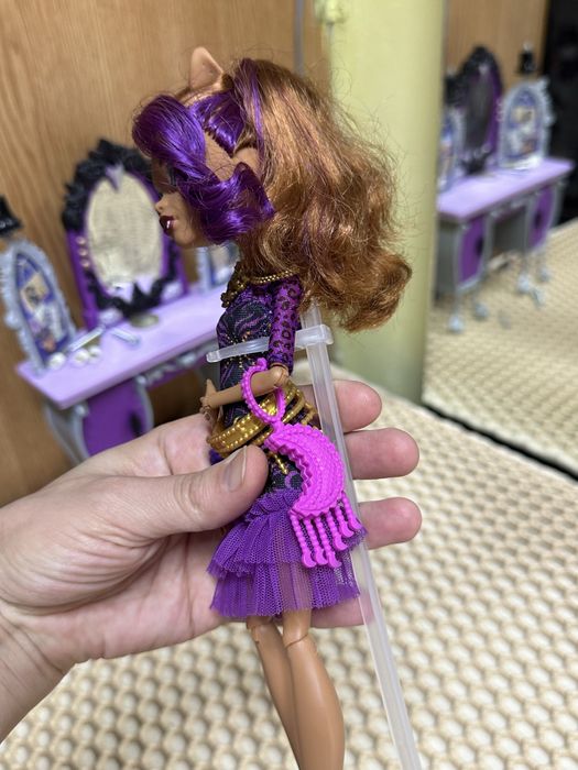 Продам куплу монстр хай!