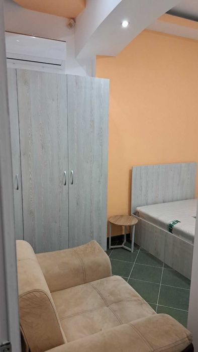 Дава се под наем Къща в Перник, Изток - 110 кв.м за 382.5 € - Снимка #1