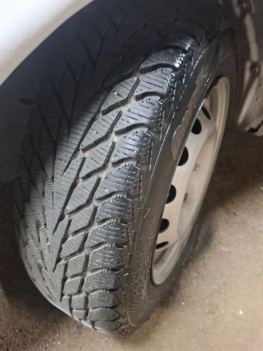 Продам Toyota Carina