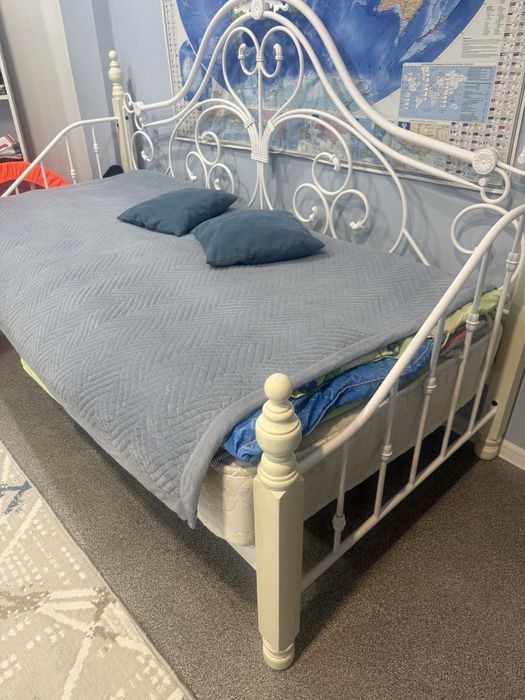 Продам детскую кровать для девочки