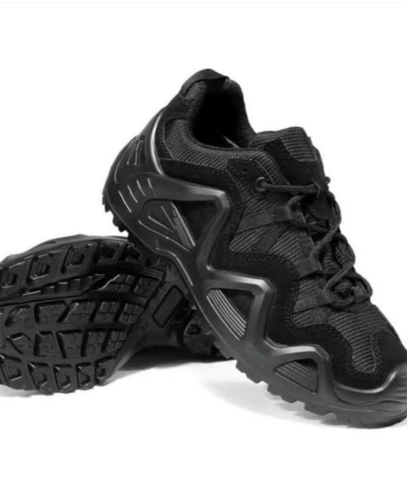 Кроссовки тактические