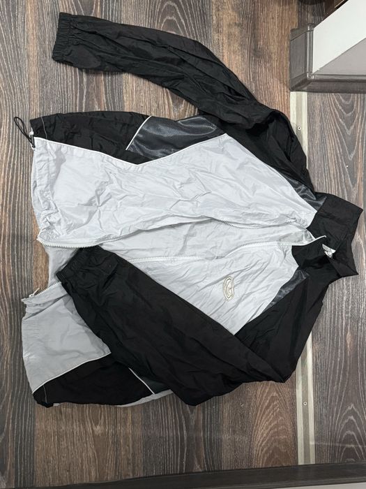 Разные футболки и кофты