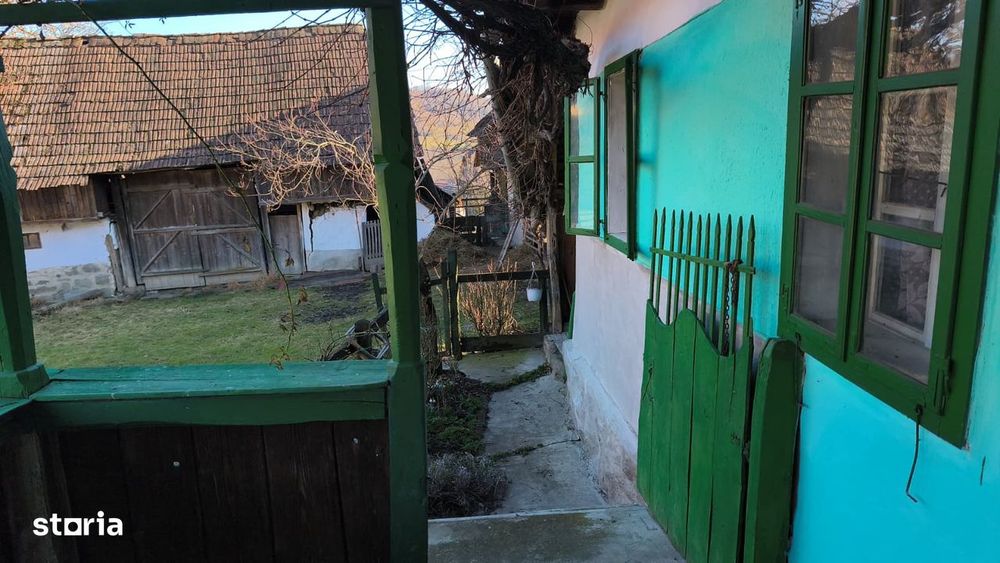 De vanzare 2 case intr-o curte in Silea NirajuluI