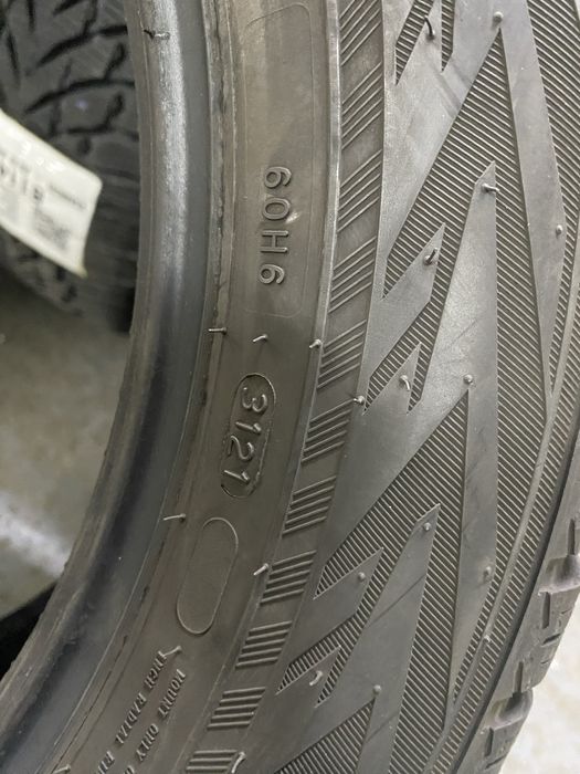 Anvelope iarna 235/55R18 Nokian WR SUV4 104H XL