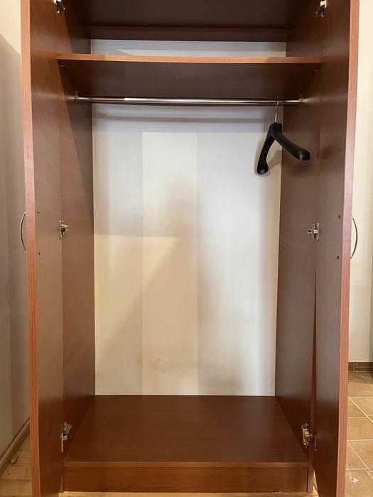 Гардероб двукрилен