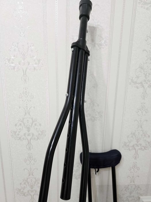 Костыли помышечные